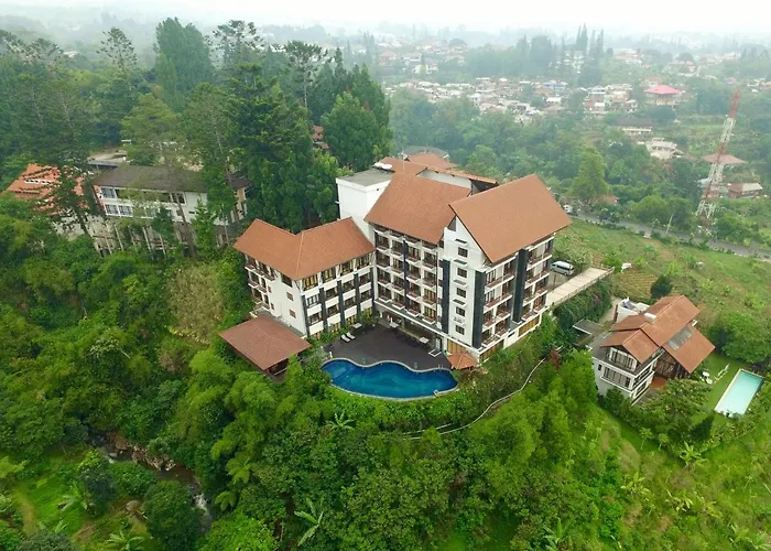 The Grand Hill Resort-Hotel Puncak